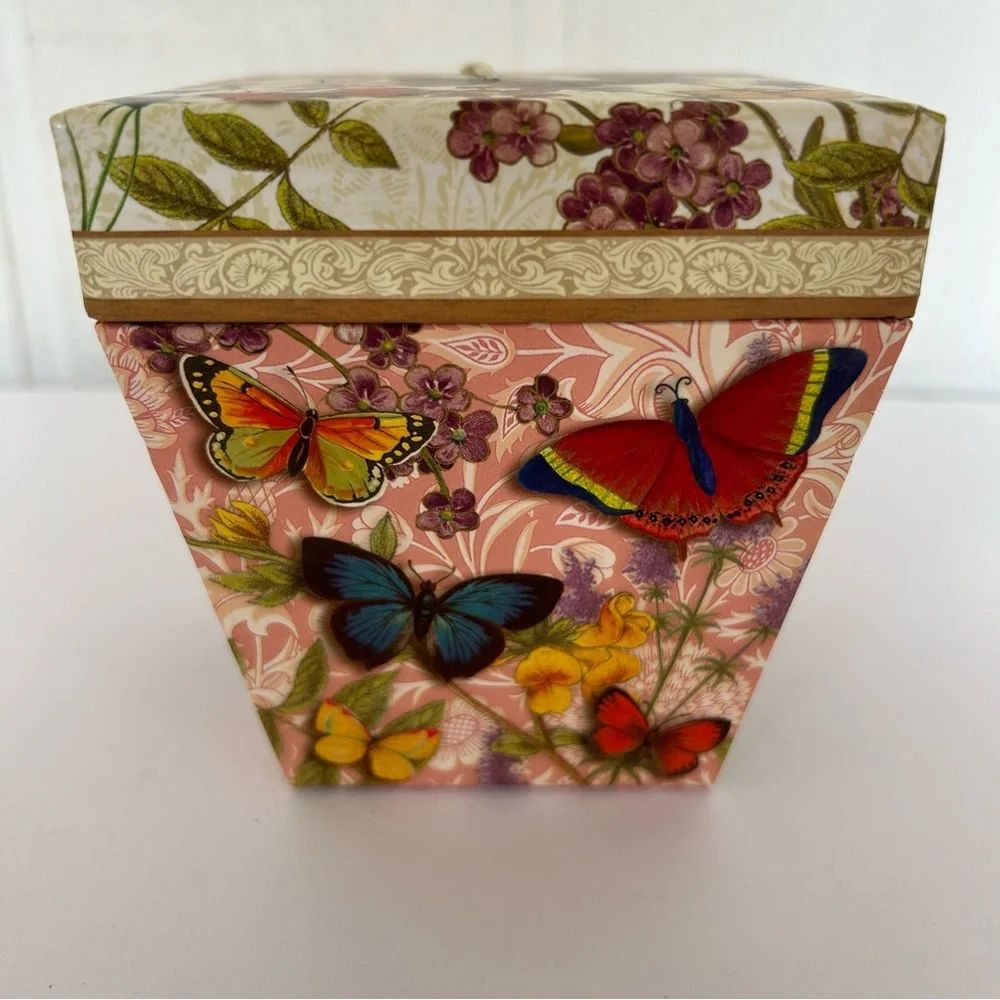 PUNCH STUDIO TRINKET BOX NWOT